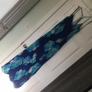 Blue floral Bisou Bisou sun dress